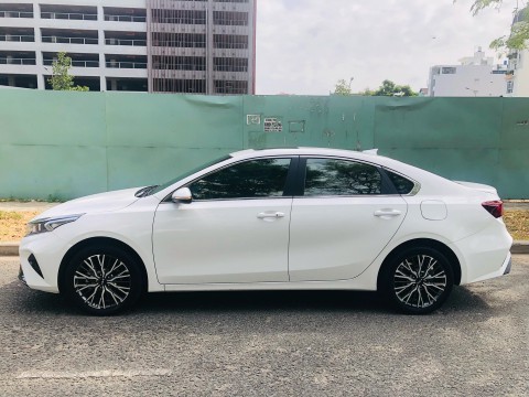 Thuê xe tự lái Đà Nẵng - KIA CERATO 2018